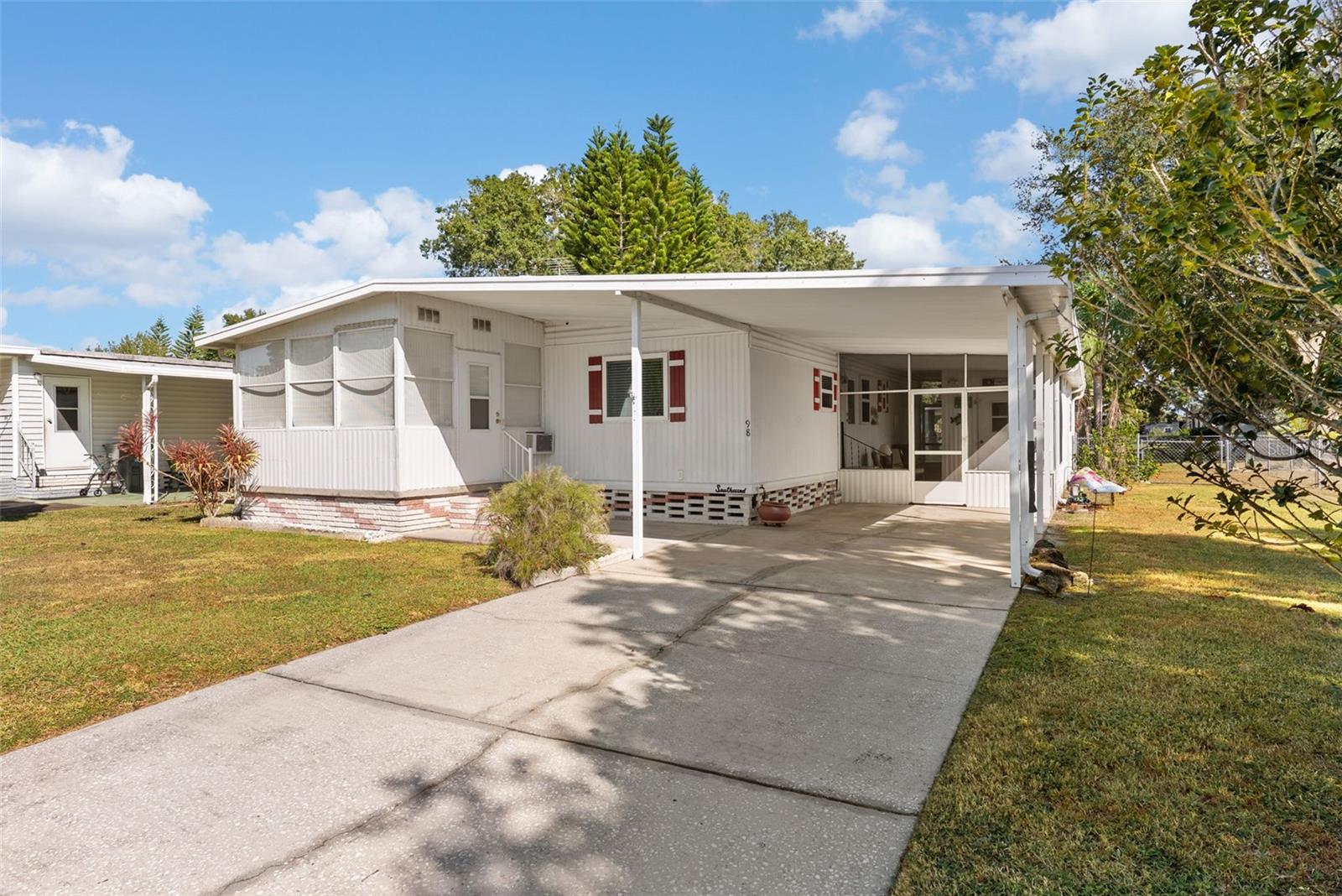 Image 2 of 36 For 1610 Reynolds Road 98