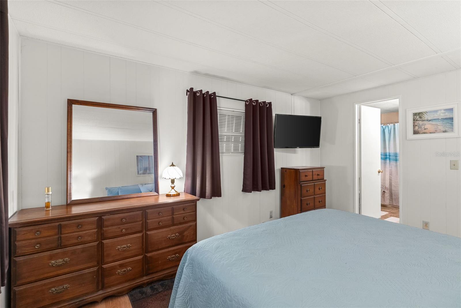 Image 20 of 36 For 1610 Reynolds Road 98