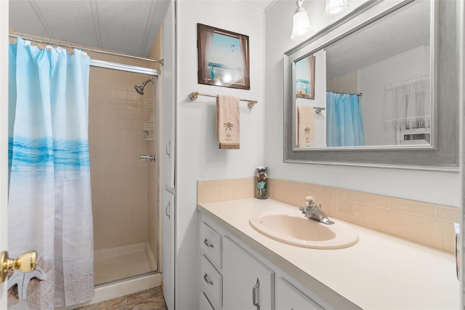 Image 21 of 36 For 1610 Reynolds Road 98