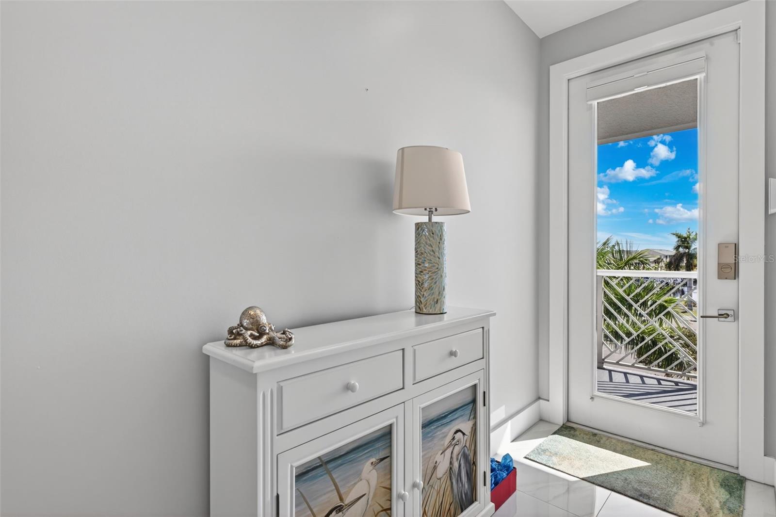 Image 17 of 50 For 1425 Park Beach Circle 136