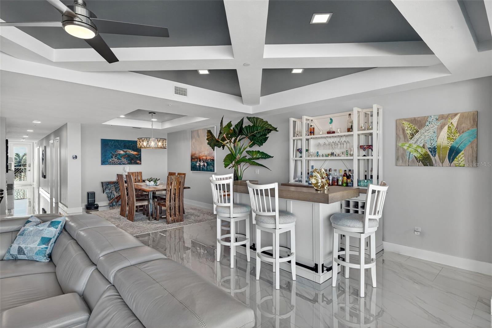 Image 18 of 50 For 1425 Park Beach Circle 136