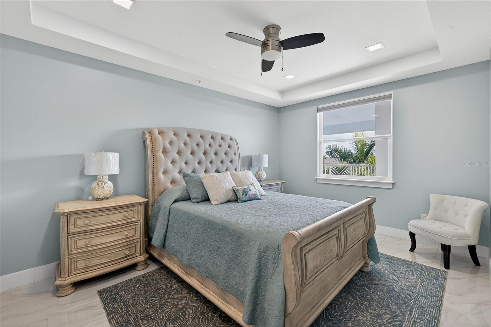 Image 20 of 50 For 1425 Park Beach Circle 136