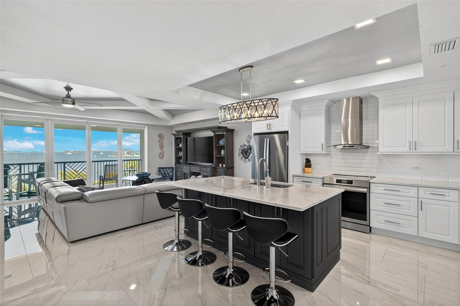 Image 3 of 50 For 1425 Park Beach Circle 136