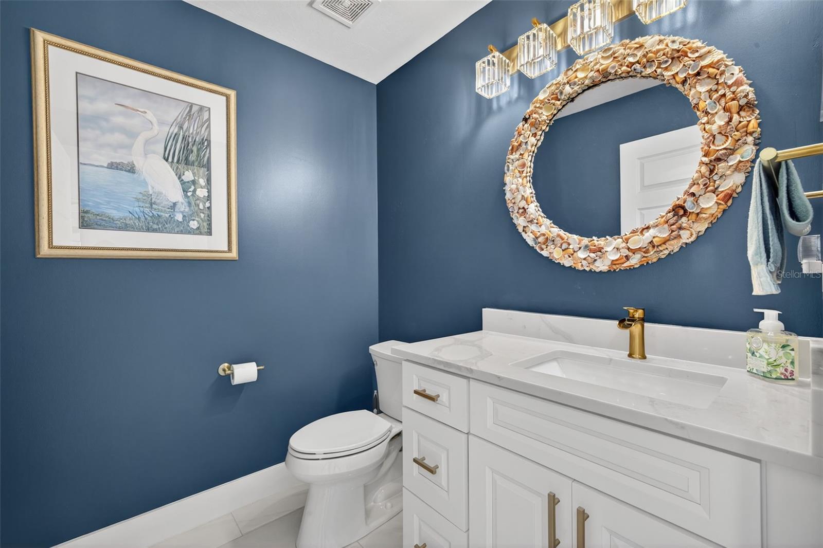 Image 32 of 50 For 1425 Park Beach Circle 136