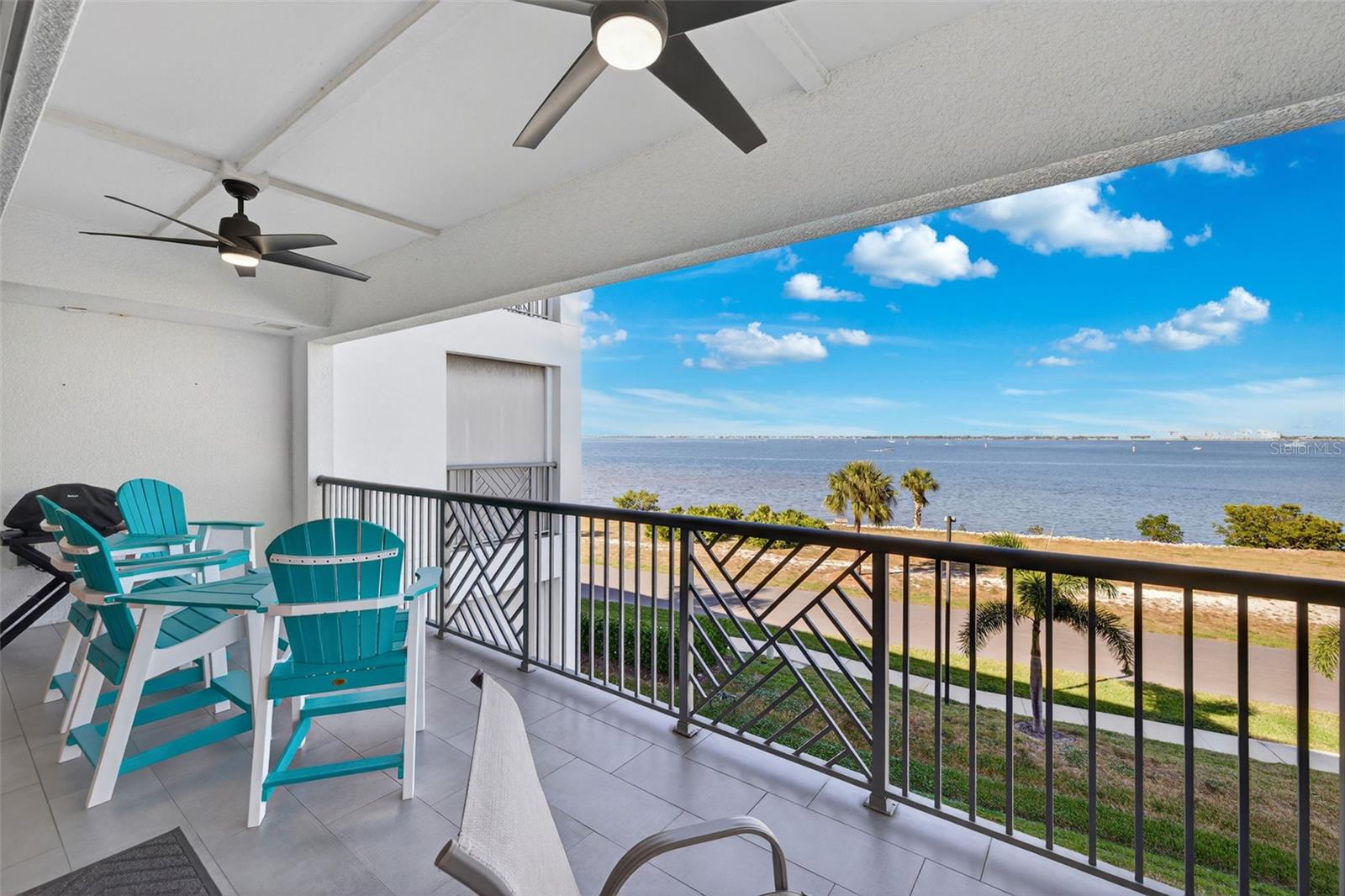 Image 35 of 50 For 1425 Park Beach Circle 136