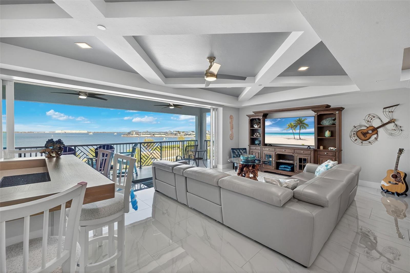 Image 4 of 50 For 1425 Park Beach Circle 136