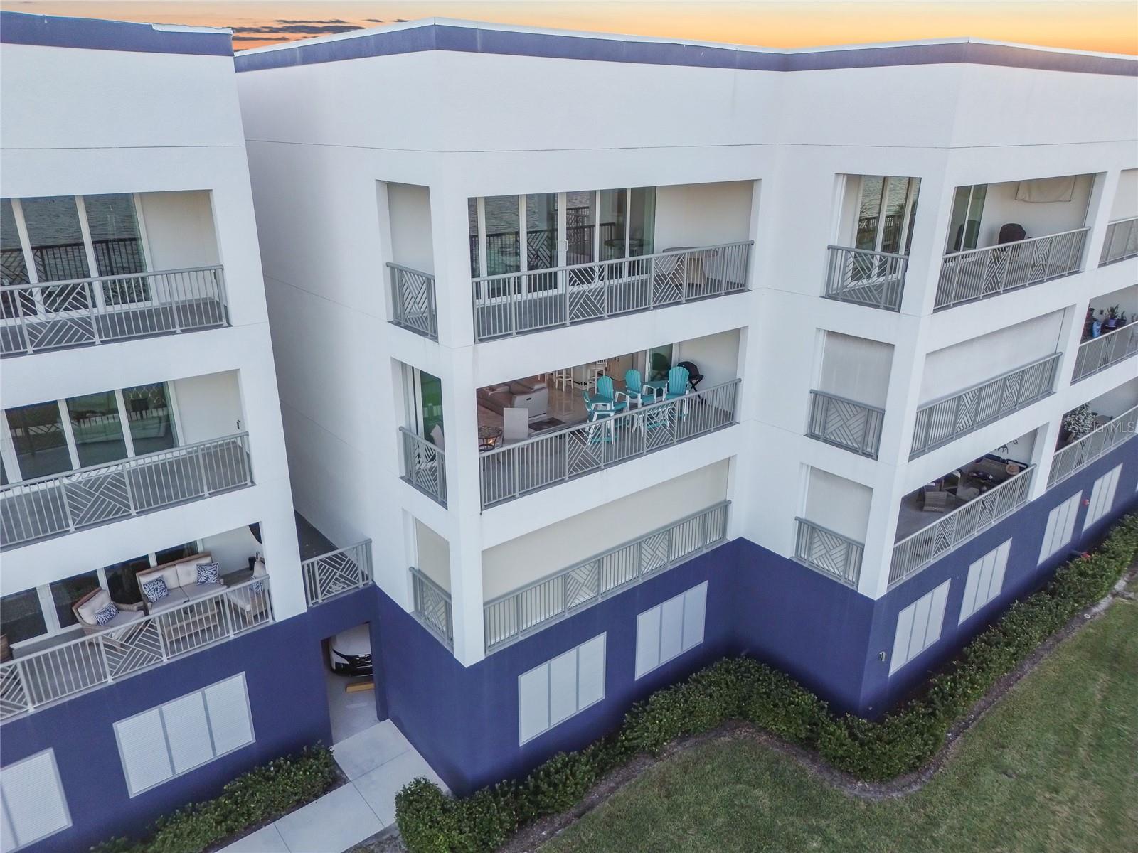 Image 44 of 50 For 1425 Park Beach Circle 136