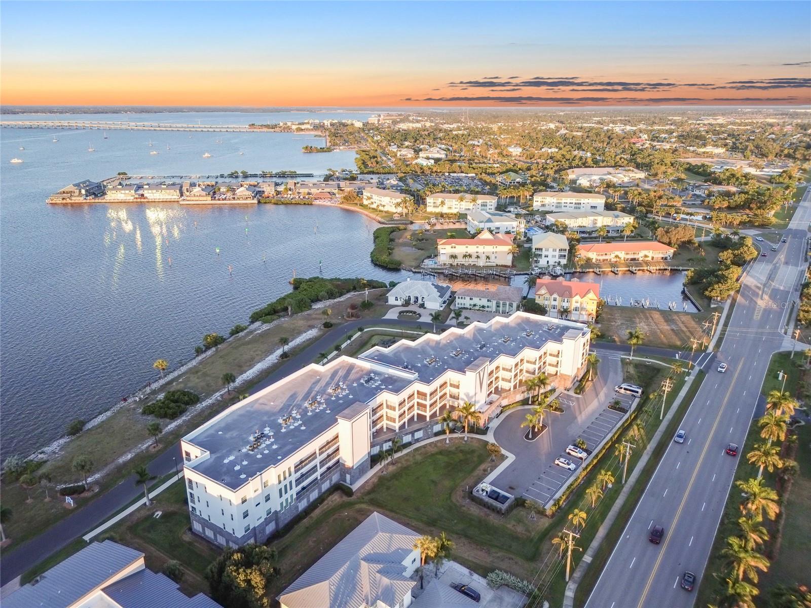 Image 45 of 50 For 1425 Park Beach Circle 136