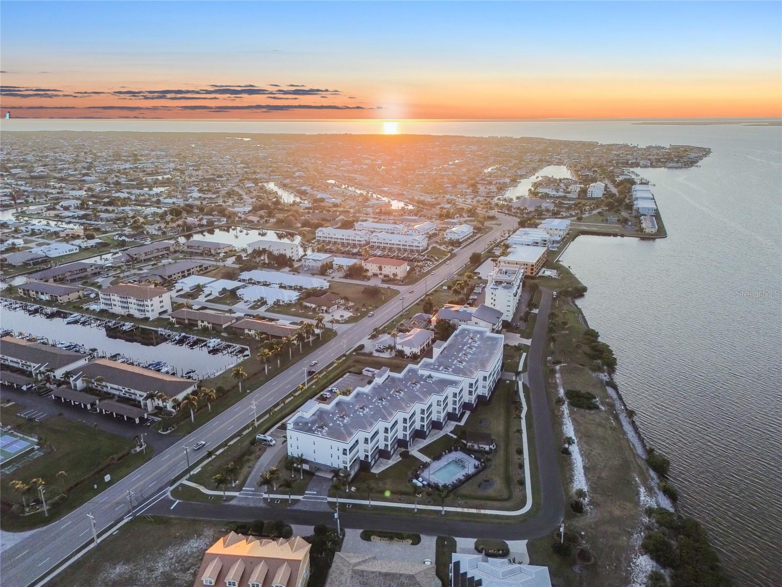 Image 48 of 50 For 1425 Park Beach Circle 136