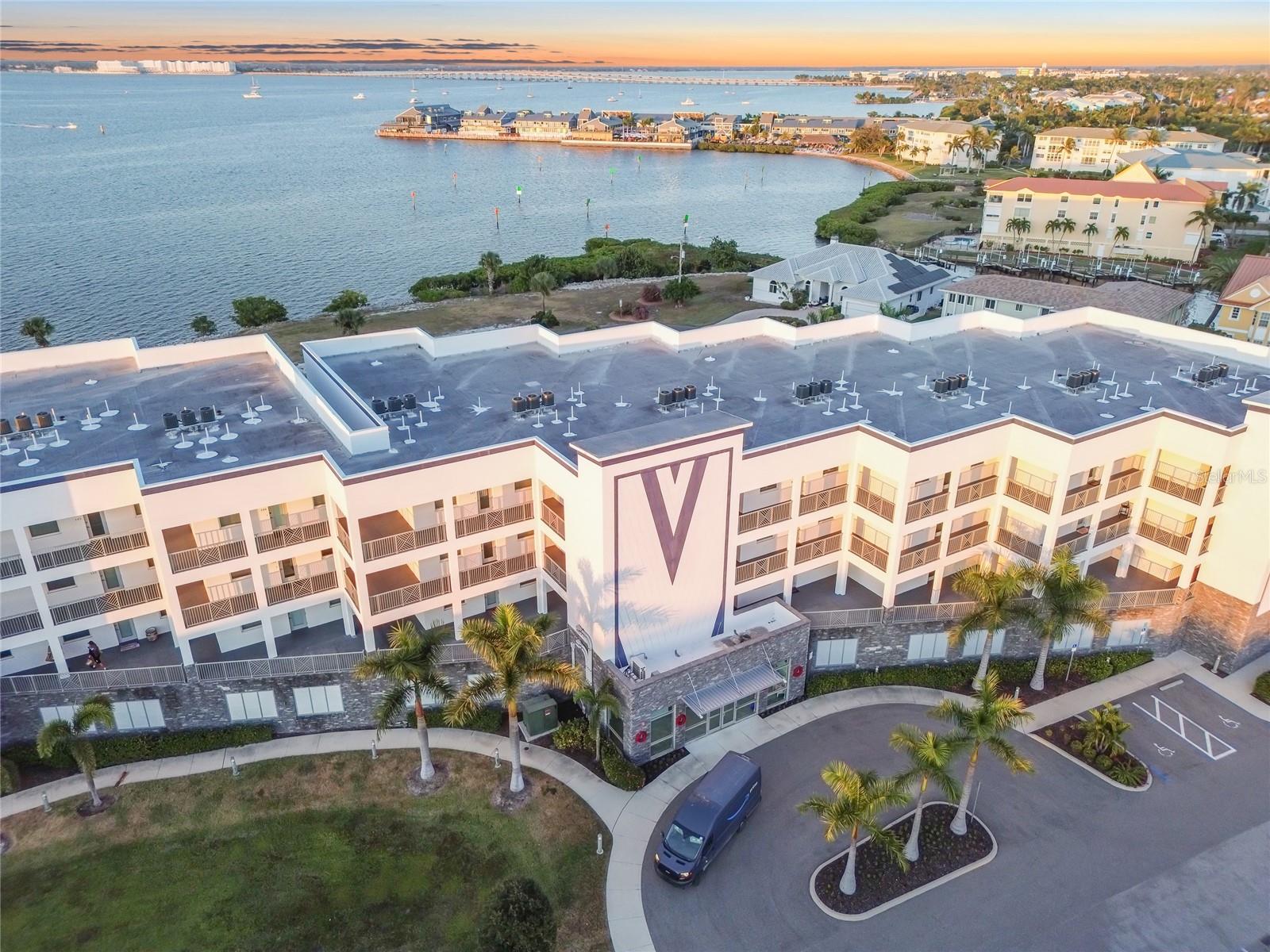 Image 49 of 50 For 1425 Park Beach Circle 136