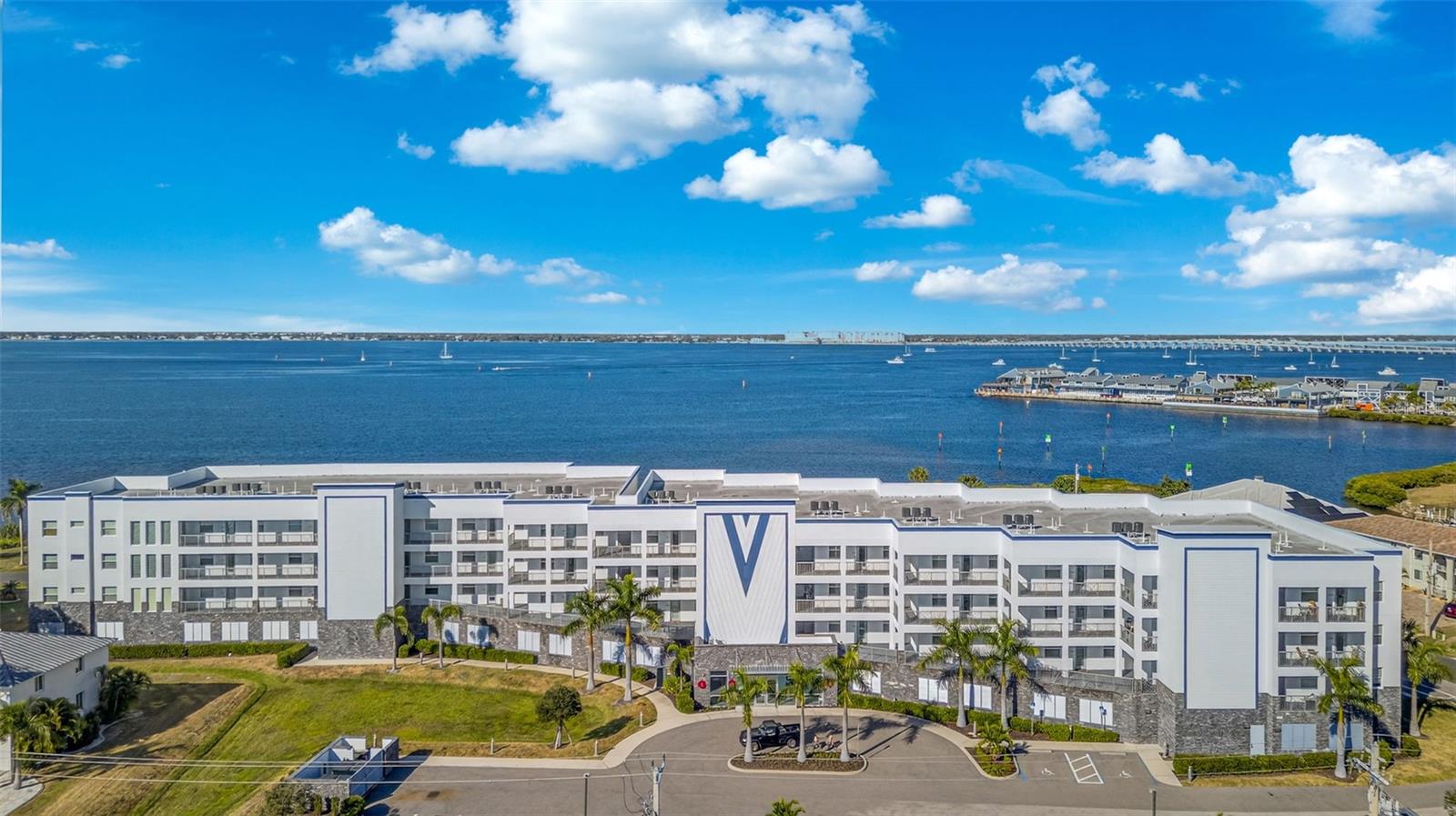 Image 50 of 50 For 1425 Park Beach Circle 136