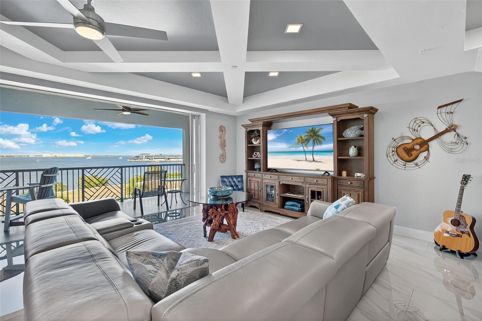 Image 6 of 50 For 1425 Park Beach Circle 136