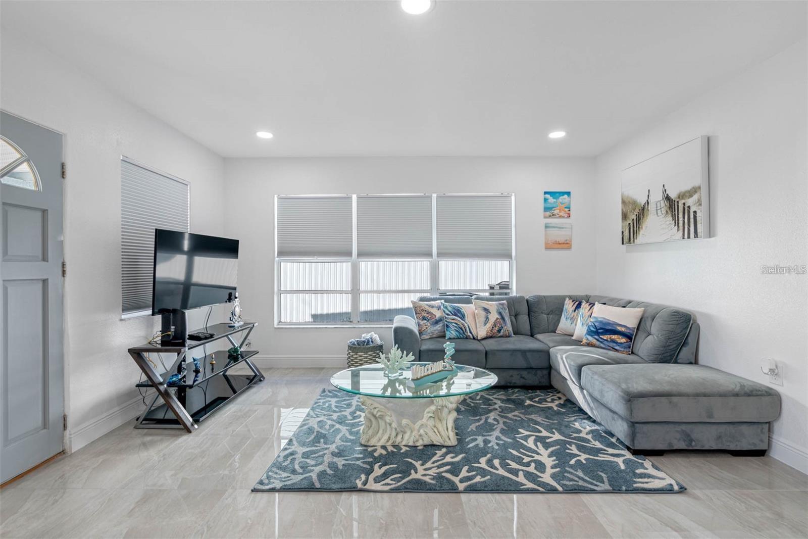 Image 6 of 38 For 13912 Duley Avenue