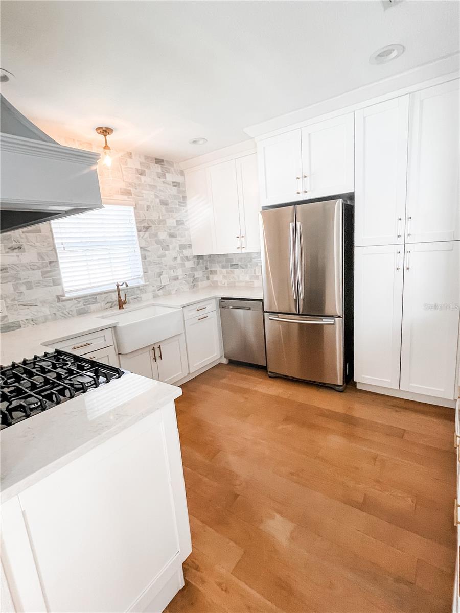 Image 12 of 50 For 2937 Coachman Avenue