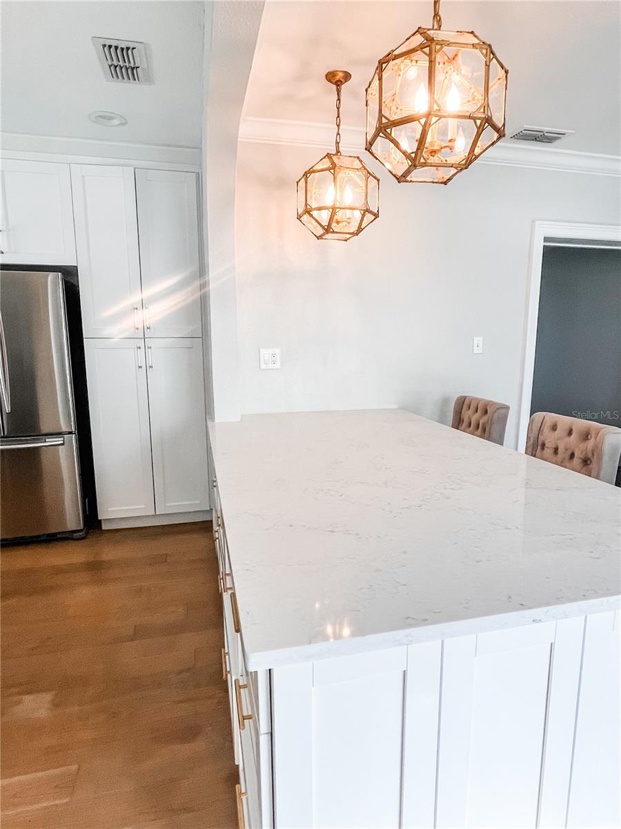 Image 14 of 50 For 2937 Coachman Avenue