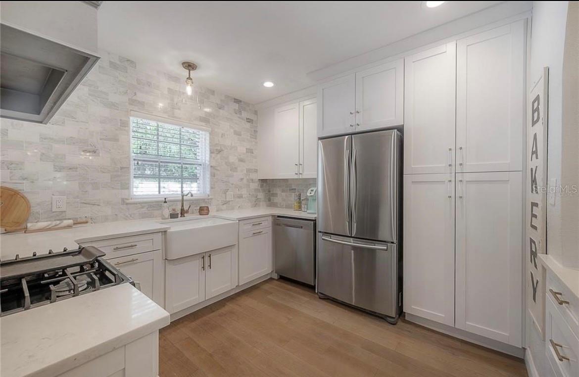 Image 15 of 50 For 2937 Coachman Avenue