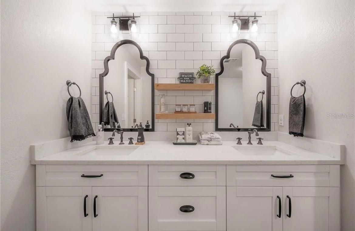 Image 24 of 50 For 2937 Coachman Avenue