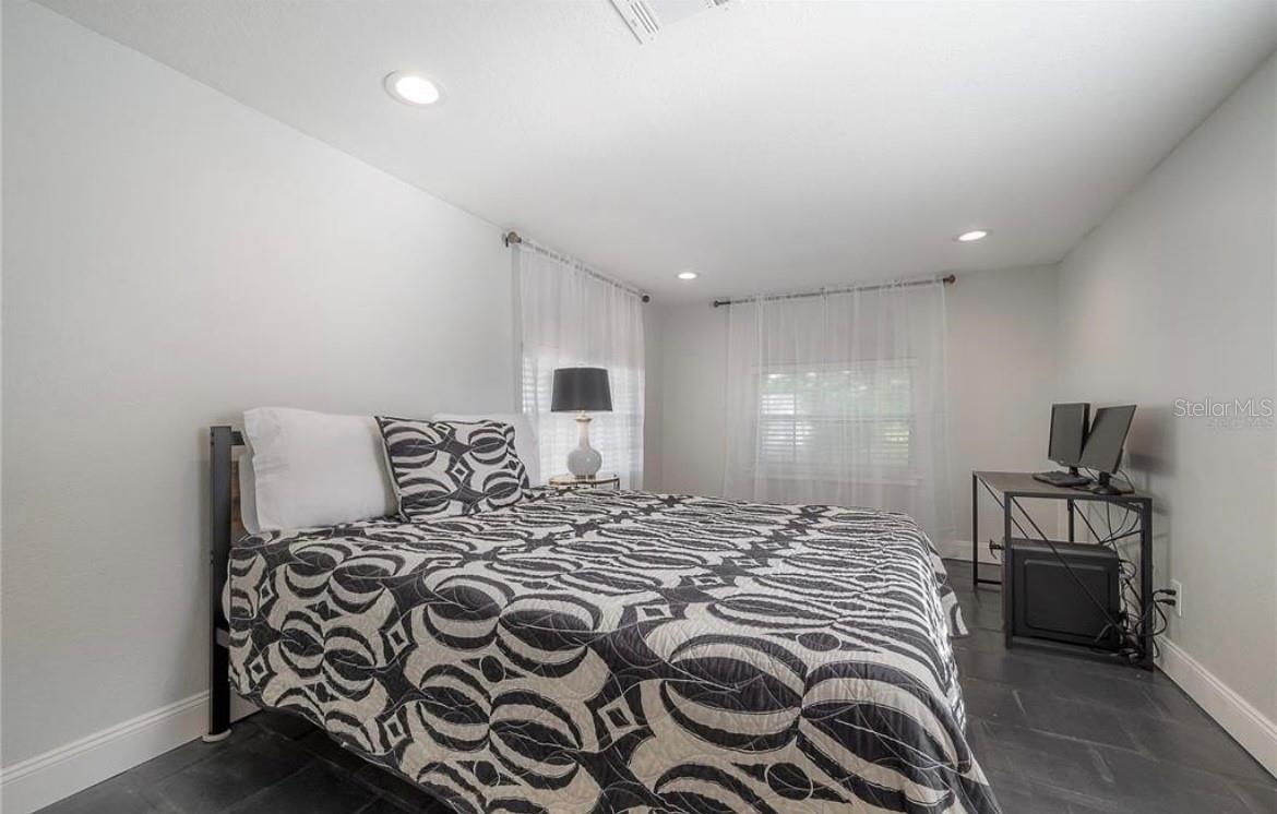 Image 34 of 50 For 2937 Coachman Avenue