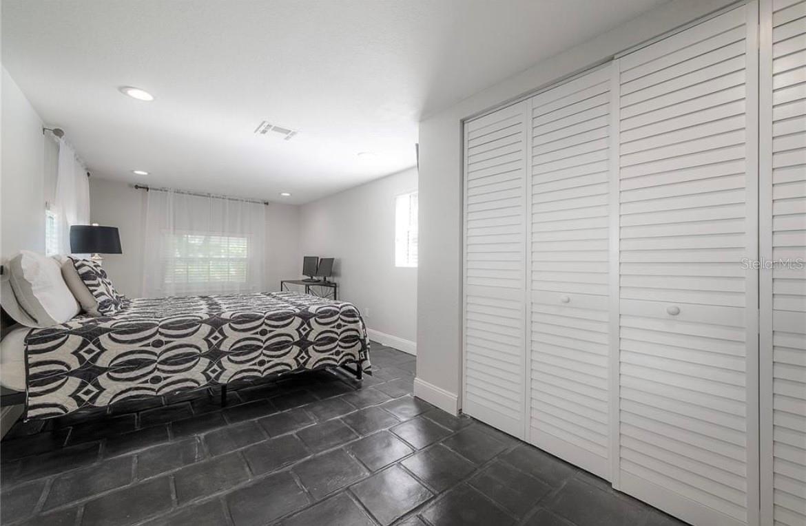 Image 35 of 50 For 2937 Coachman Avenue