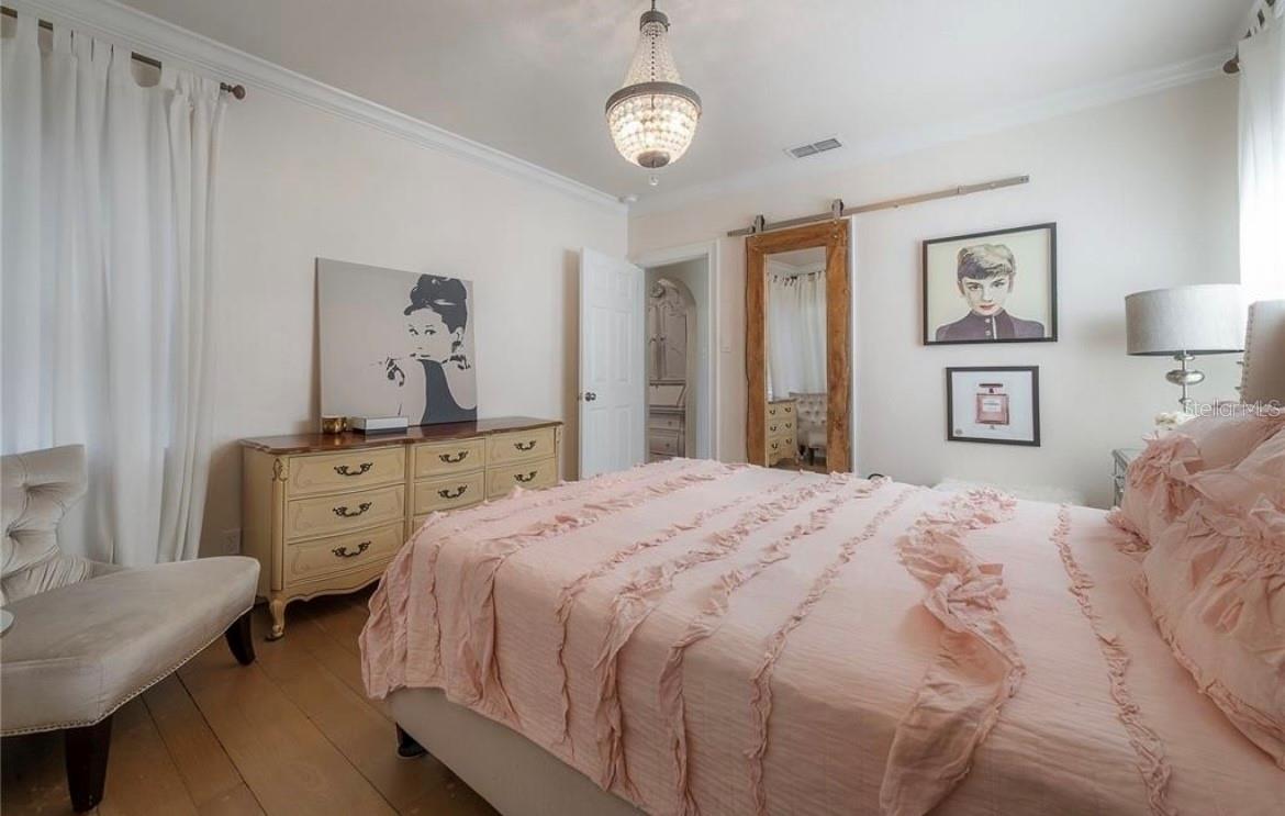 Image 37 of 50 For 2937 Coachman Avenue