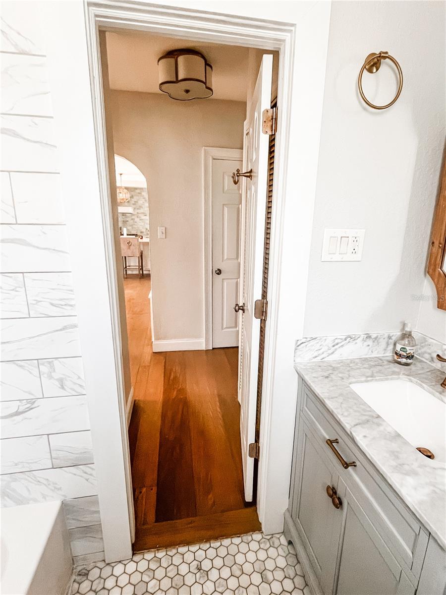 Image 40 of 50 For 2937 Coachman Avenue