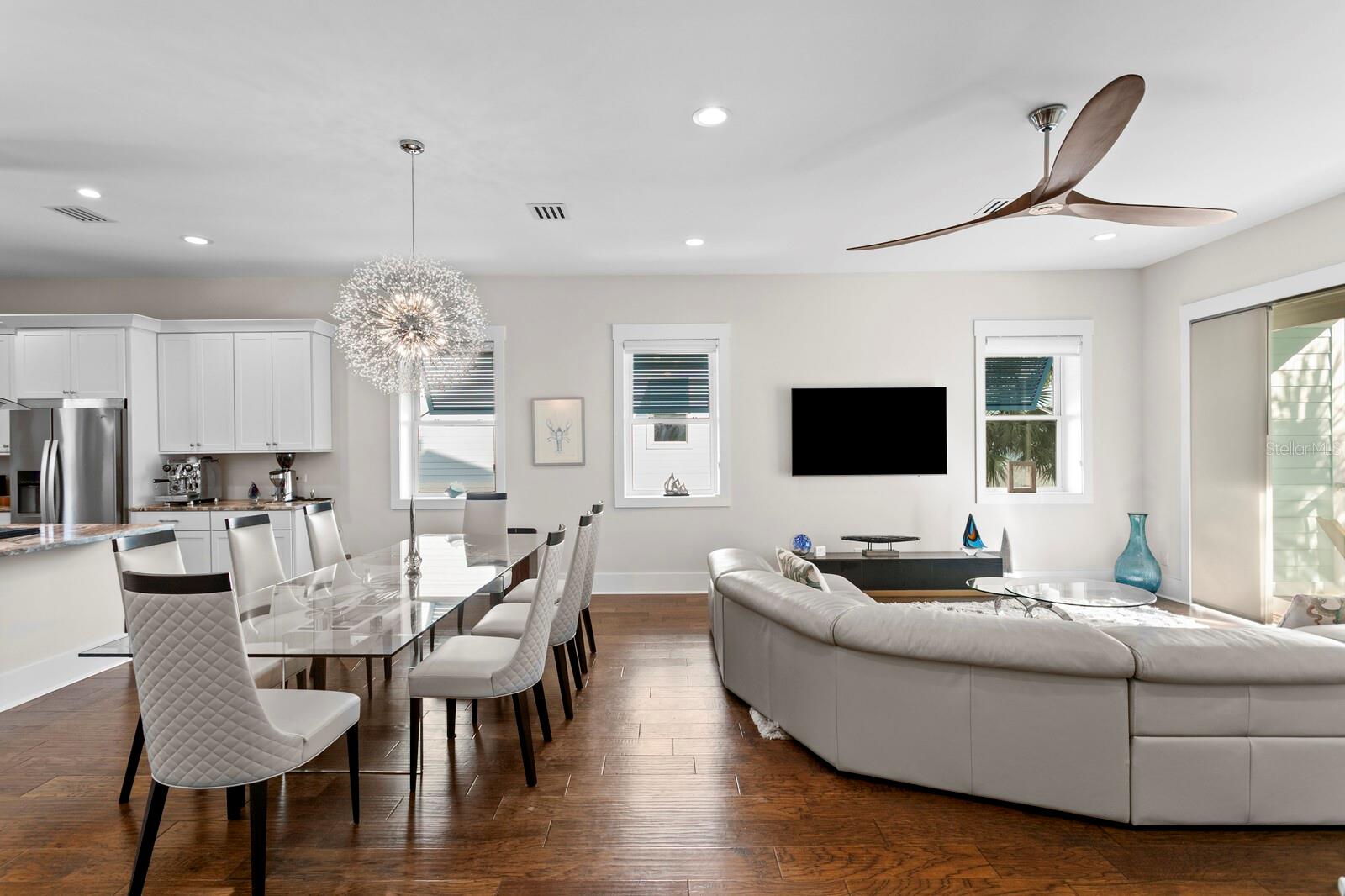 Image 18 of 70 For 1413 Bayshore Boulevard 2