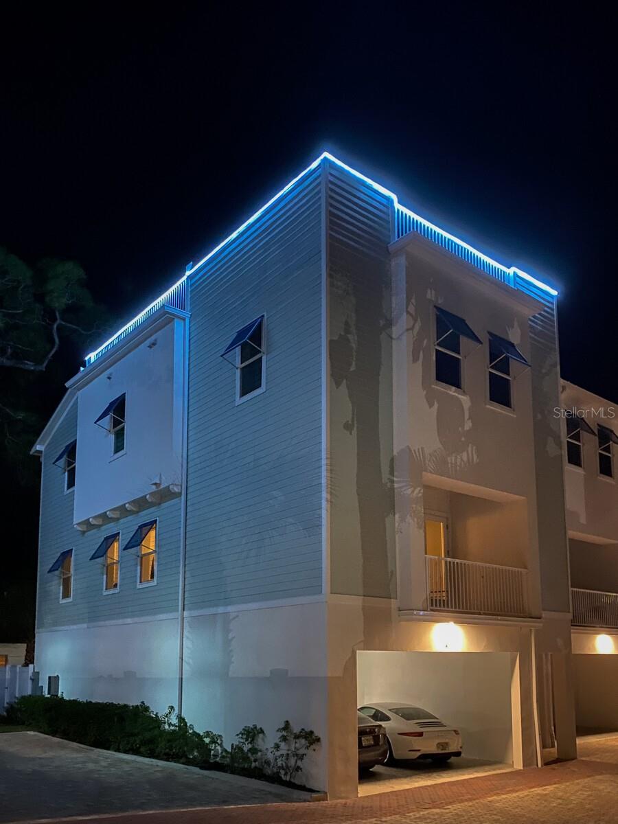 Image 4 of 70 For 1413 Bayshore Boulevard 2