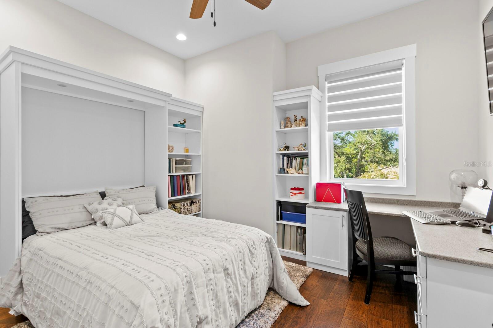 Image 43 of 70 For 1413 Bayshore Boulevard 2