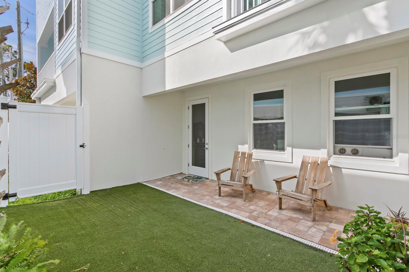 Image 58 of 70 For 1413 Bayshore Boulevard 2