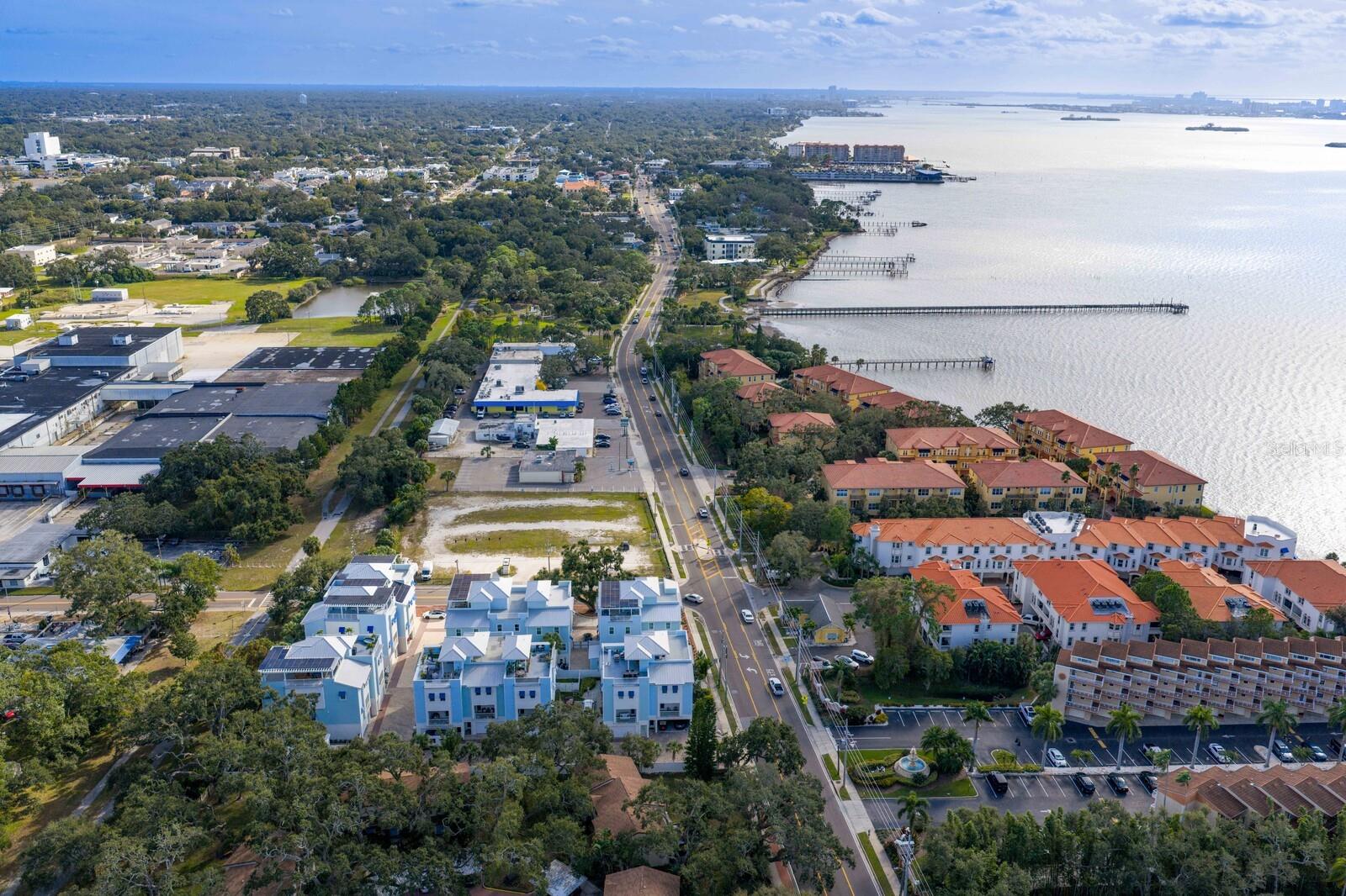 Image 8 of 70 For 1413 Bayshore Boulevard 2