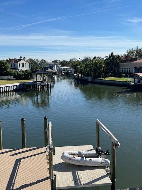 Listing photo id 16 for 96 Adalia Avenue