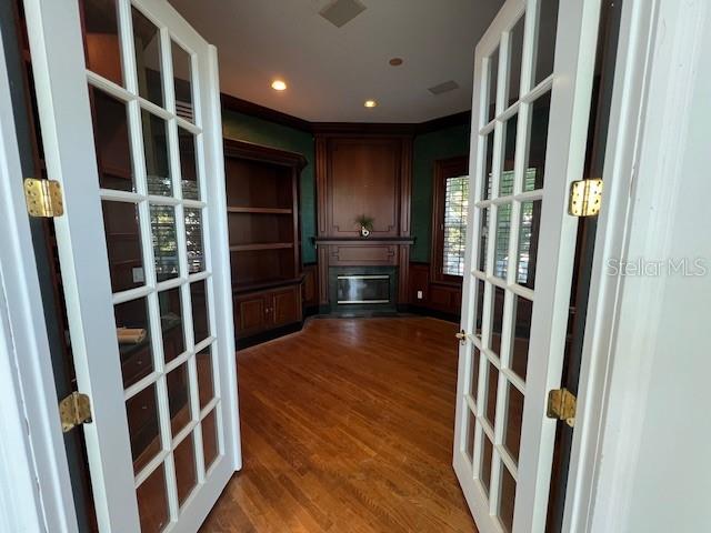 Listing photo id 30 for 96 Adalia Avenue