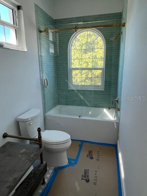 Listing photo id 35 for 96 Adalia Avenue