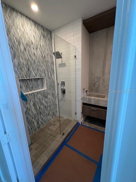 Listing photo id 52 for 96 Adalia Avenue