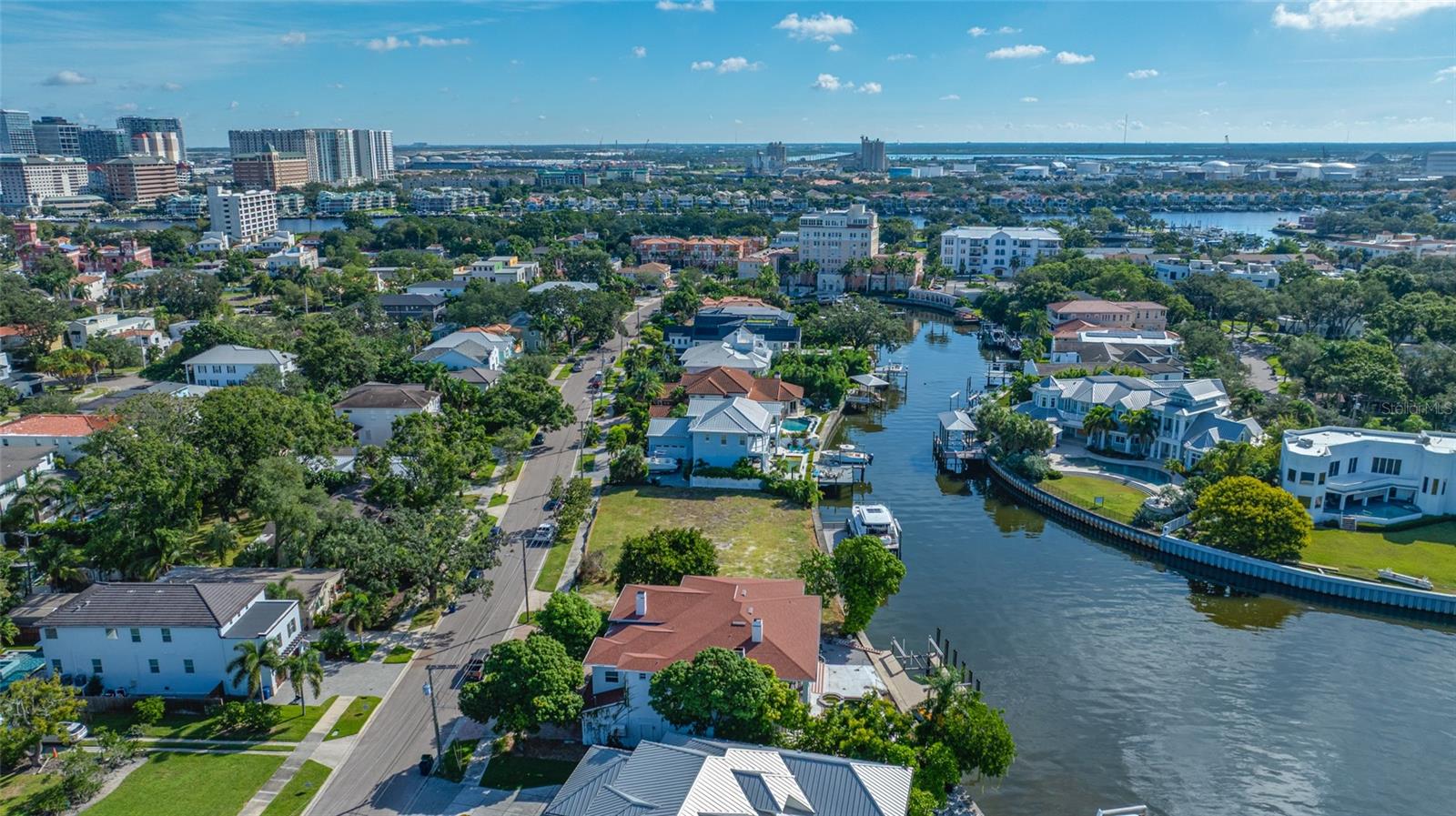 Listing photo id 59 for 96 Adalia Avenue