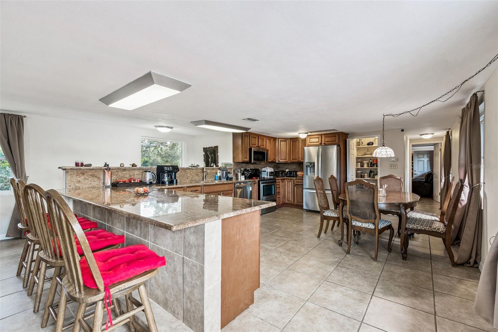 Image 13 of 81 For 37440 Phelps Road