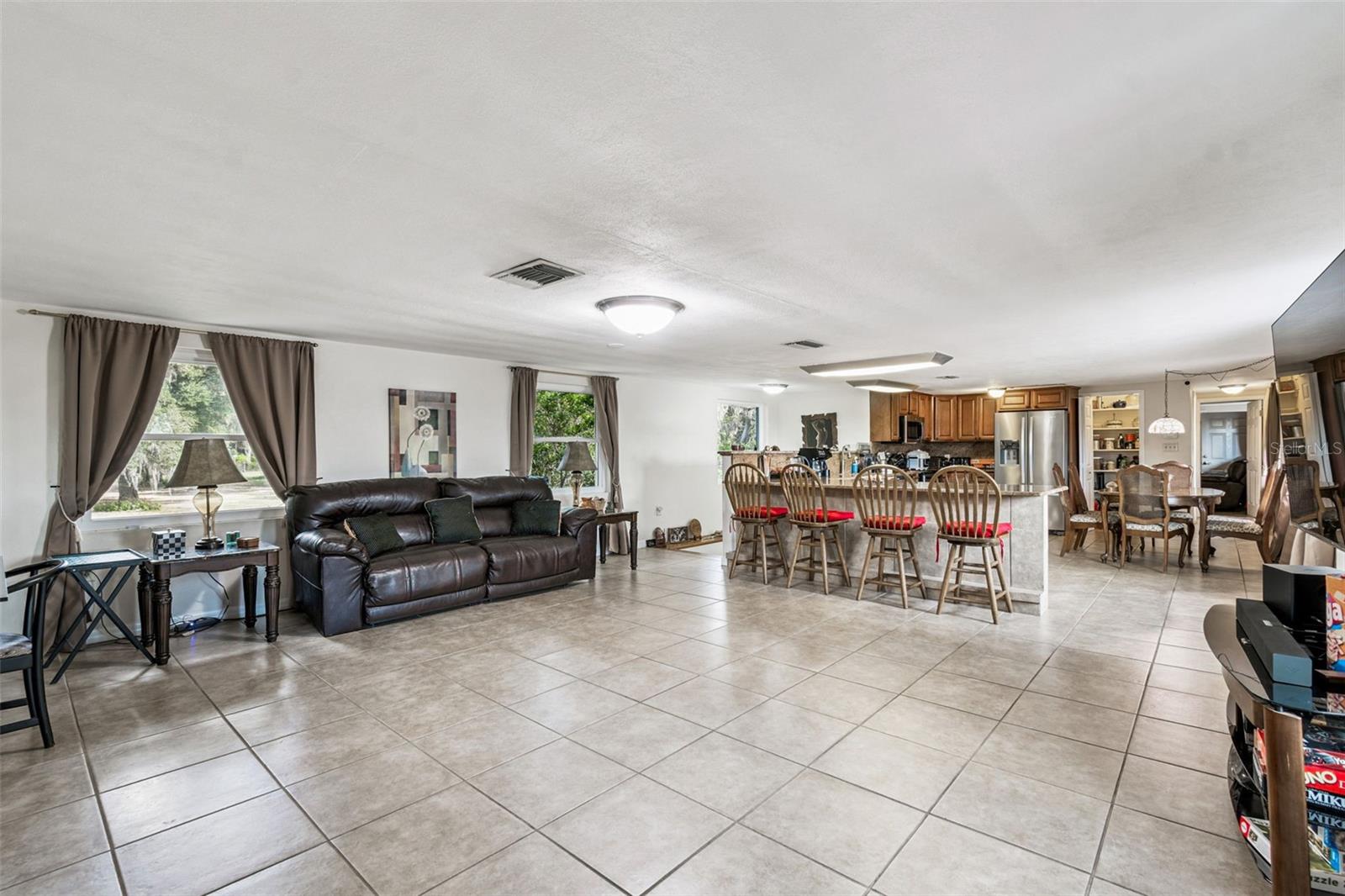 Image 20 of 81 For 37440 Phelps Road