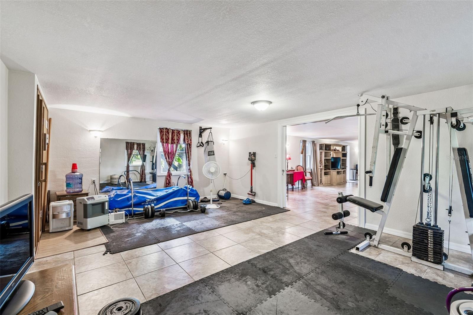 Image 42 of 81 For 37440 Phelps Road