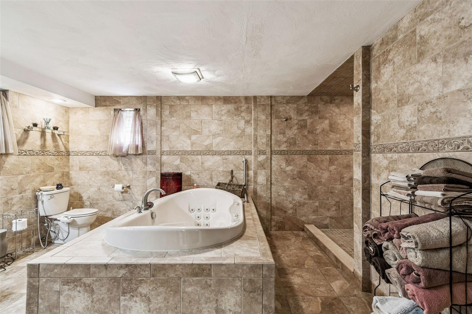 Image 50 of 81 For 37440 Phelps Road