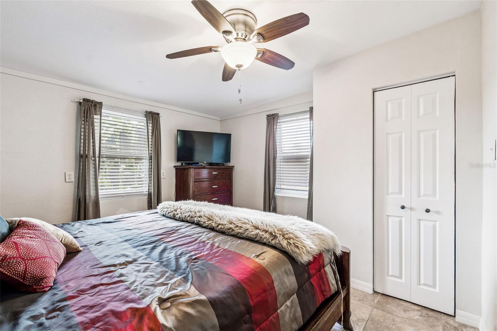 Image 55 of 81 For 37440 Phelps Road