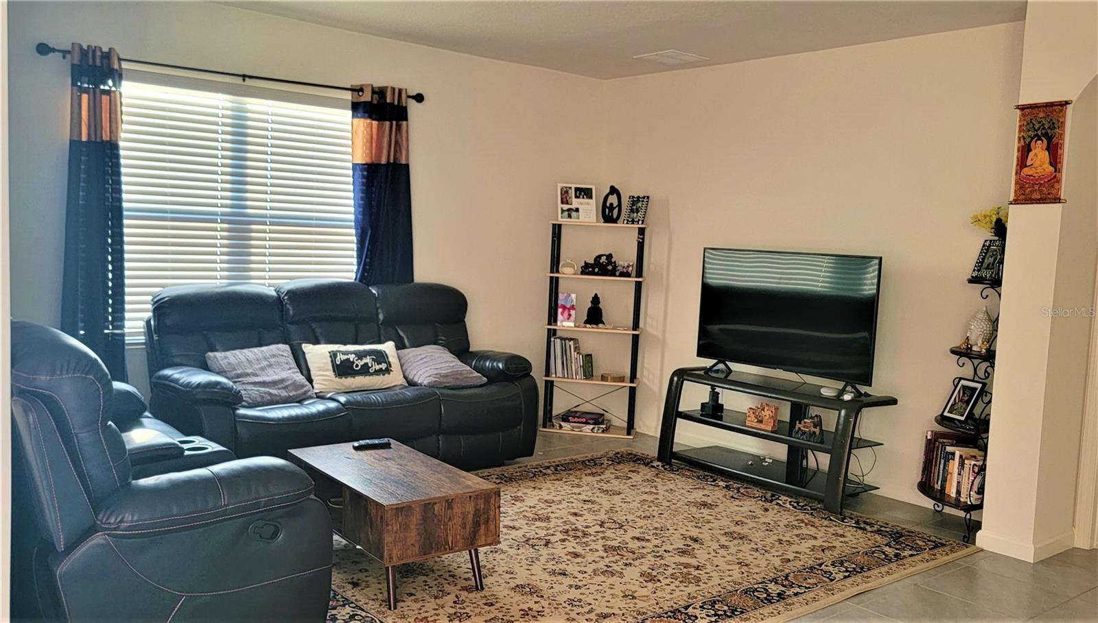 Image 3 of 10 For 978 Remington Green Drive Se