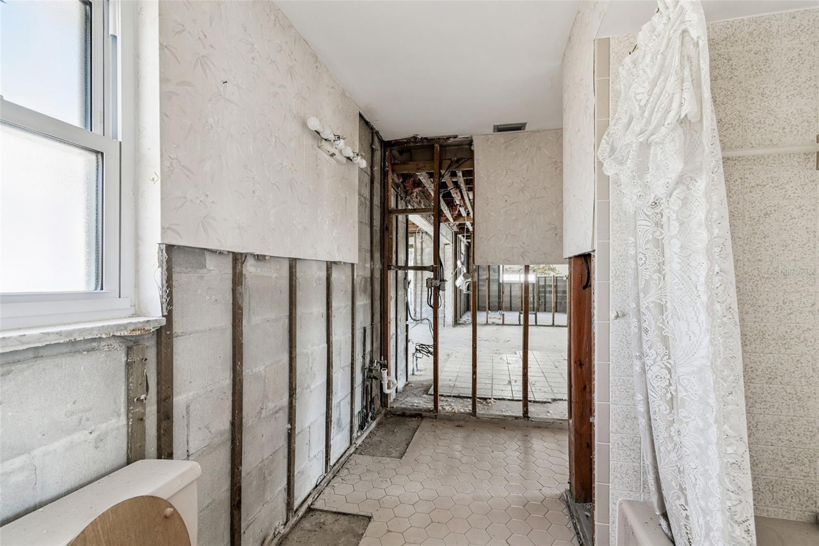 Image 15 of 22 For 701 64th Avenue