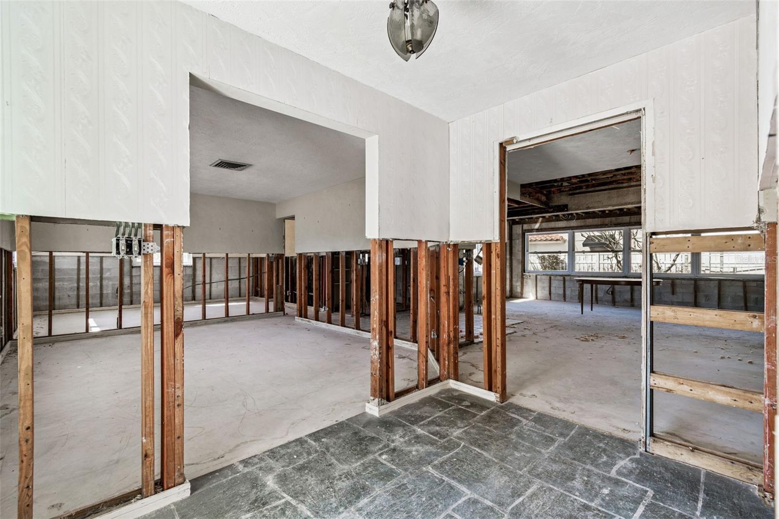 Image 5 of 22 For 701 64th Avenue