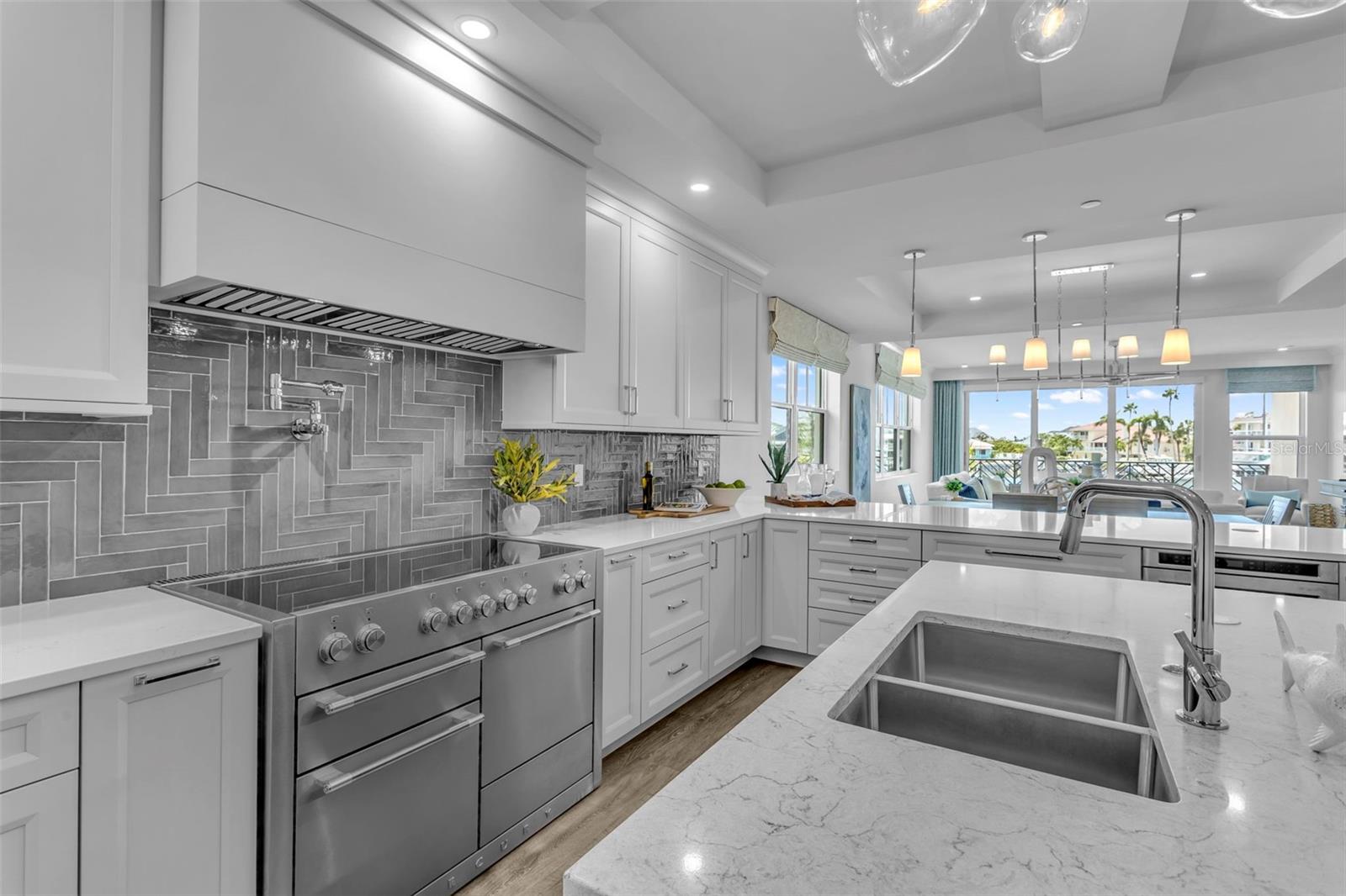 Image 10 of 52 For 455 Pinellas Bayway S 2a