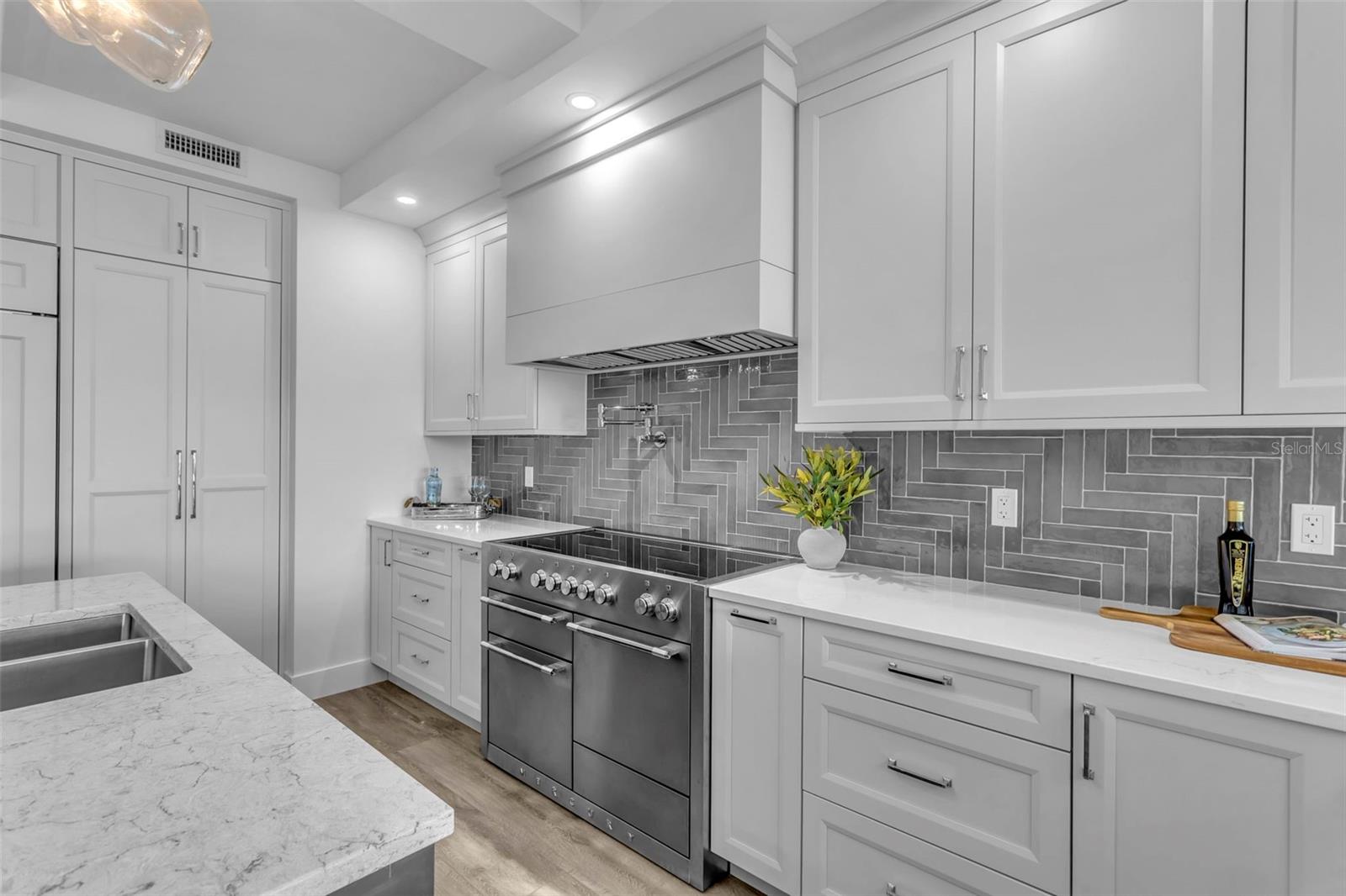 Image 8 of 52 For 455 Pinellas Bayway S 2a