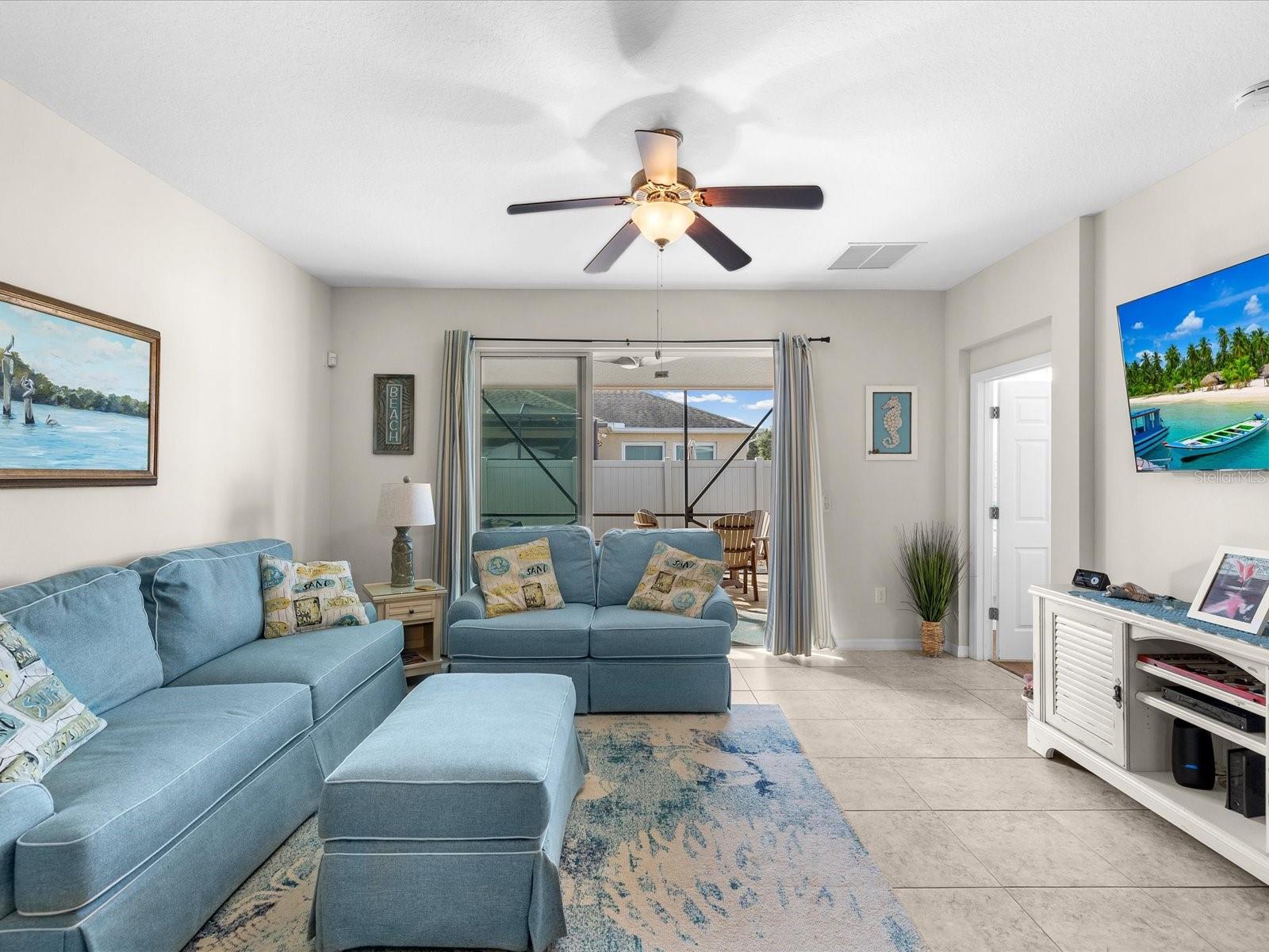 Listing photo id 4 for 2150 Parrot Fish Drive