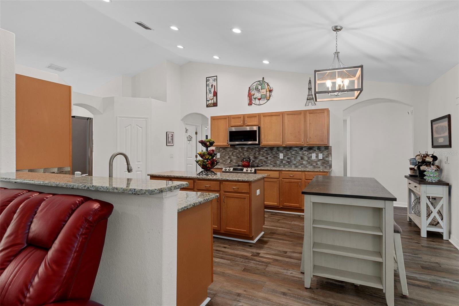 Image 19 of 71 For 7 Bigleaf Court