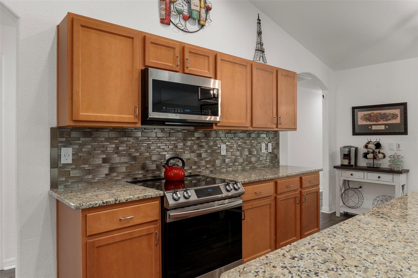 Image 26 of 71 For 7 Bigleaf Court