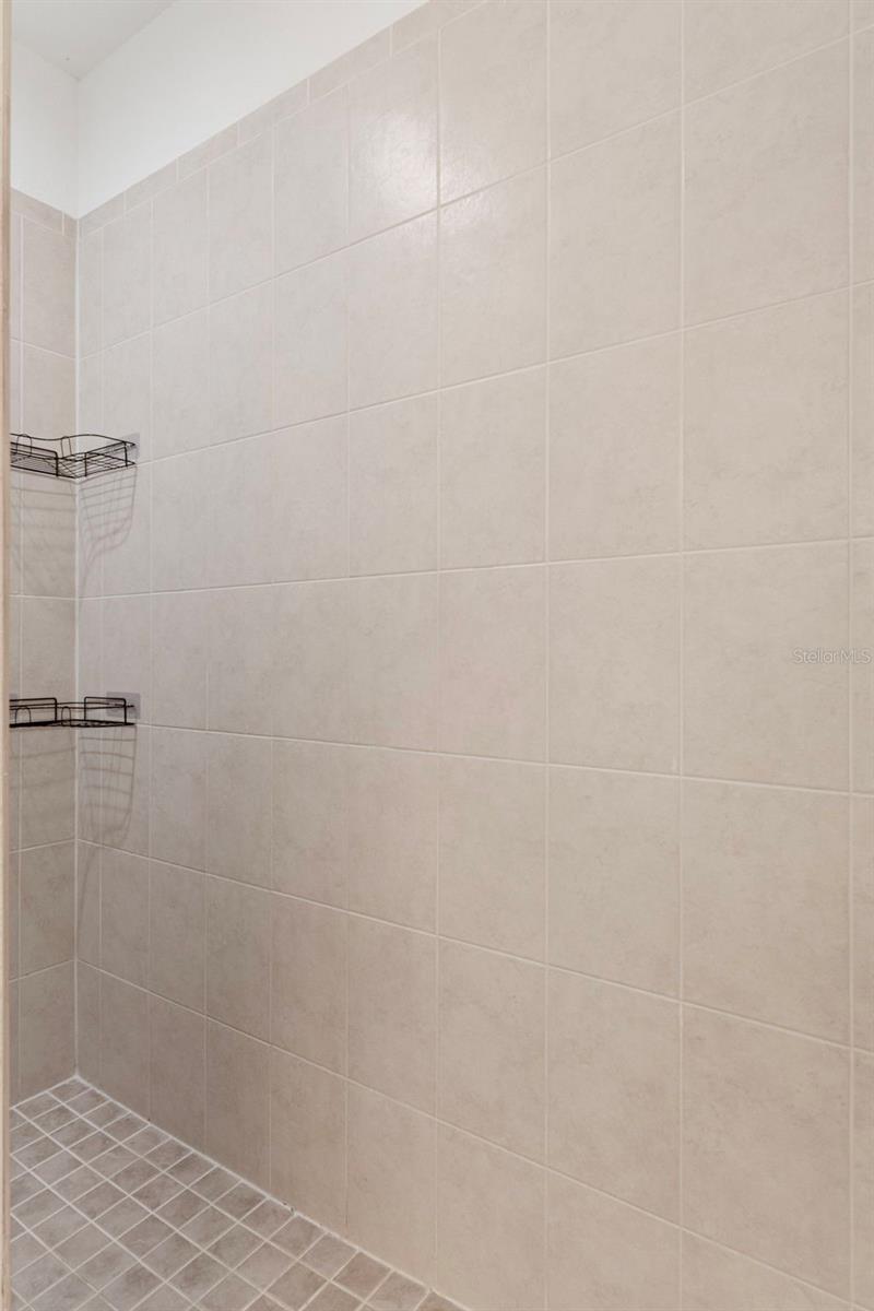 Image 35 of 71 For 7 Bigleaf Court