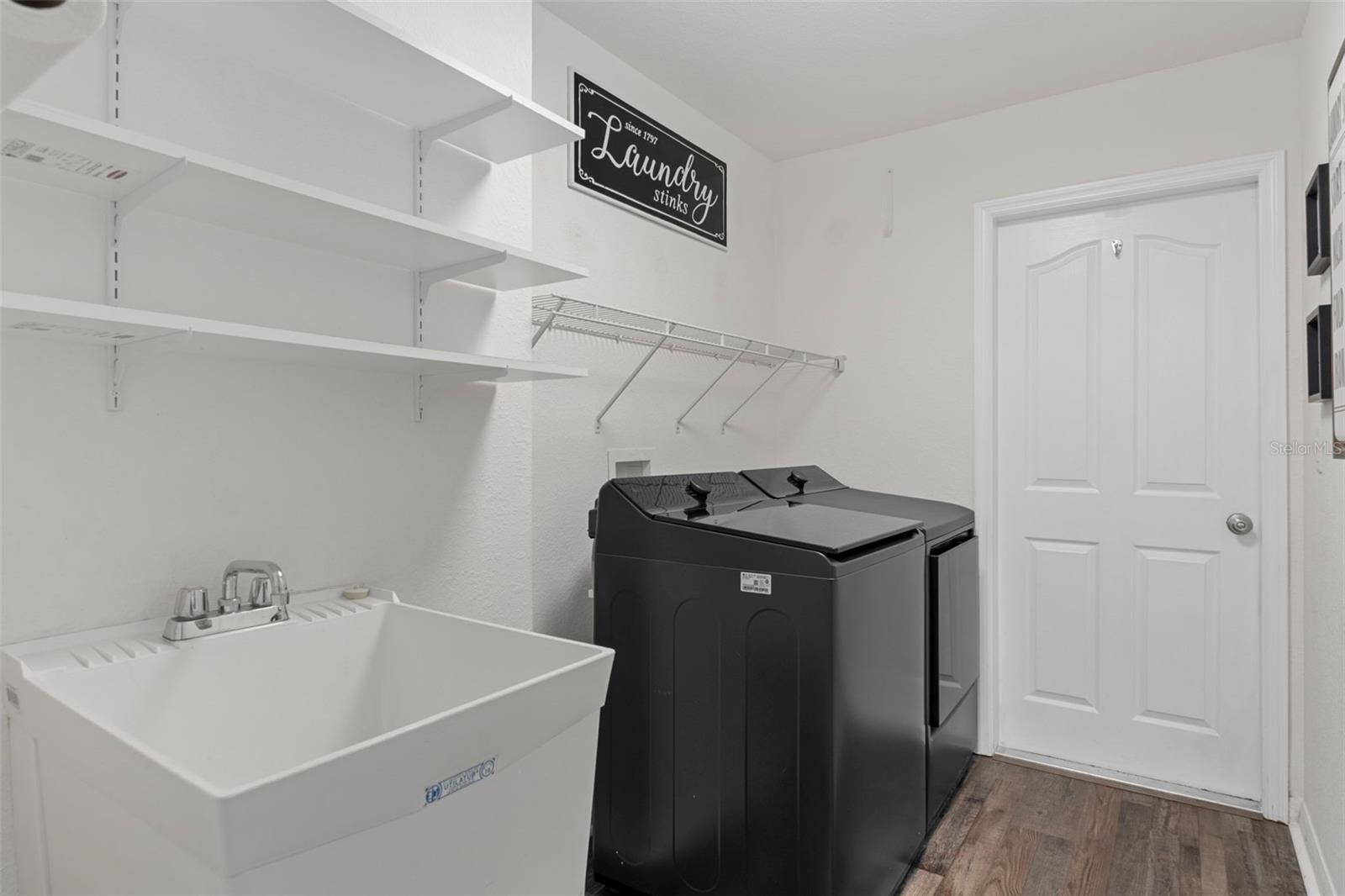 Image 42 of 71 For 7 Bigleaf Court